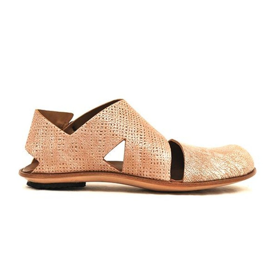 CYDWOQ Oriel Sandals