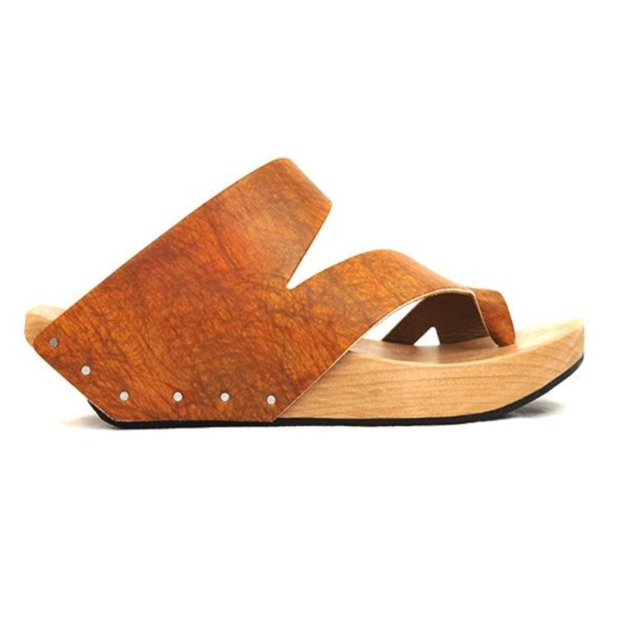 CYDWOQ Strike Sandals