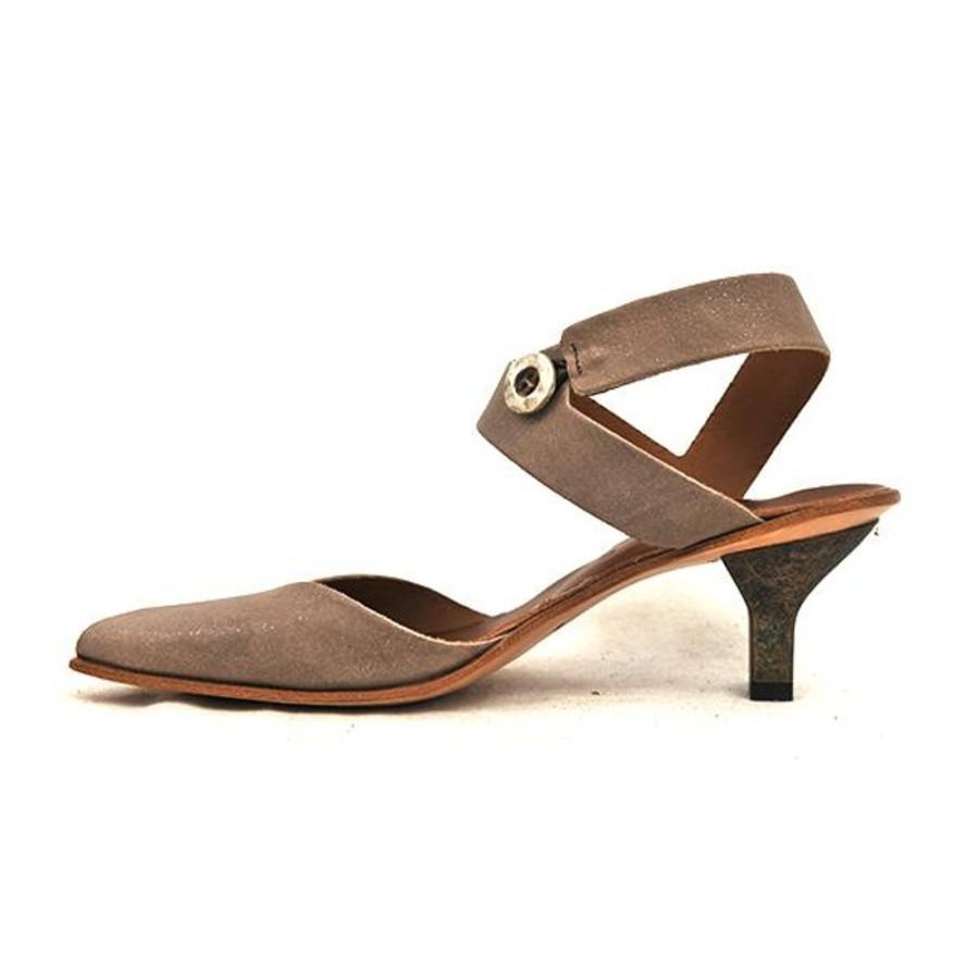 CYDWOQ Figurative Sandals