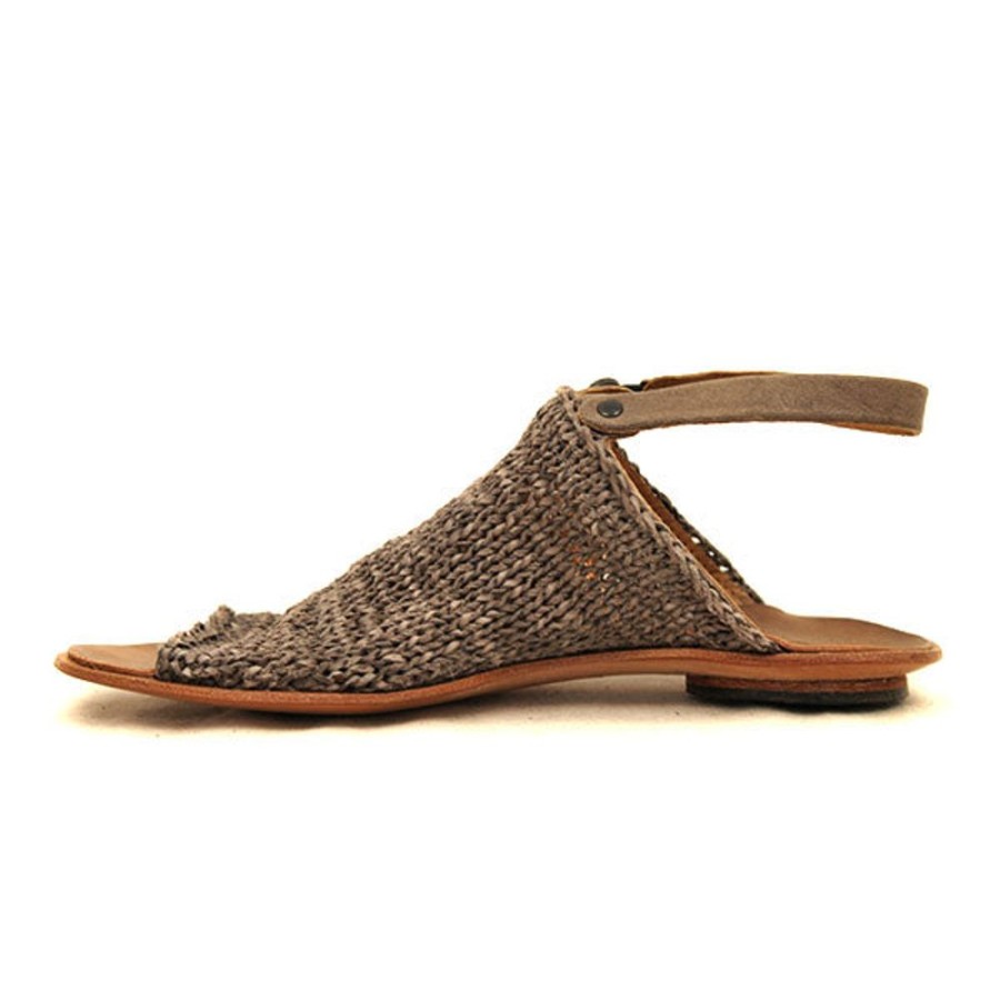 CYDWOQ Asia-S Sandals